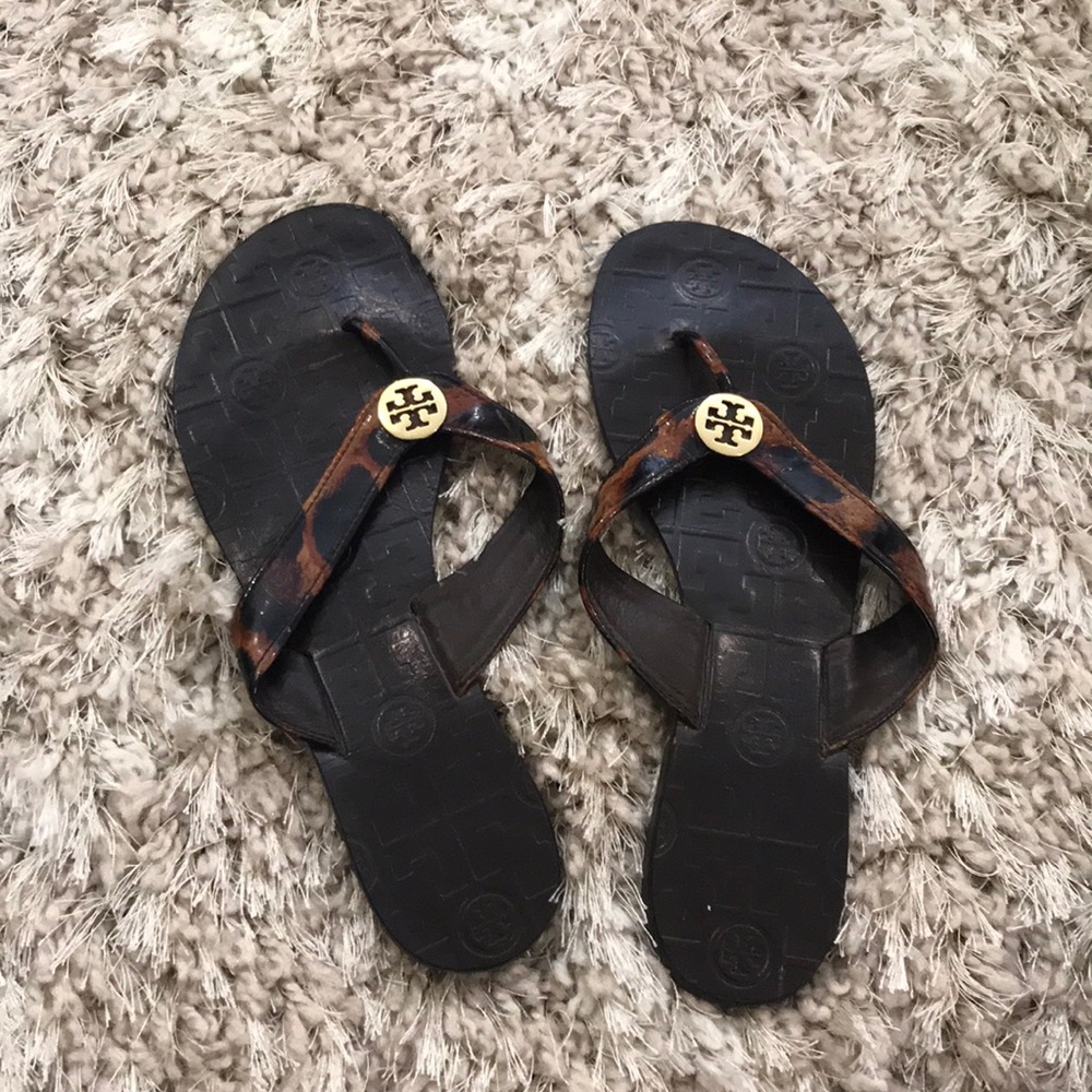 Tory burch flip flops